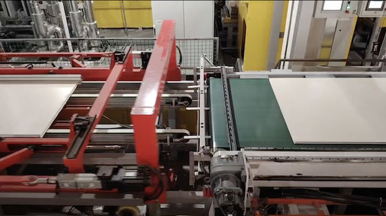 kaufen Warmpressmaschine für die Lamination mit kurzem Zyklus Sperrholz 1200 t online manufacture