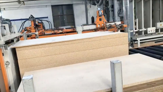 kaufen 4X9 Künstliche Platte Kurzzykluspresse Sperrholzmachmaschine Heißpresse online manufacture