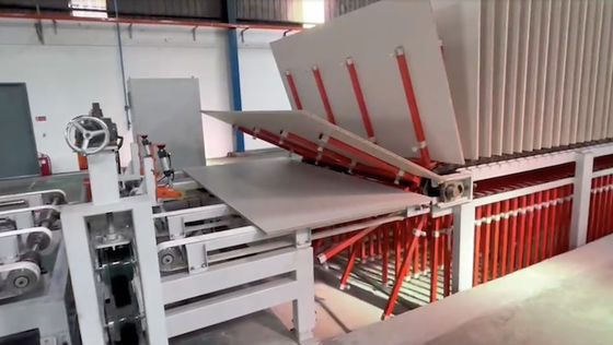 kaufen MDF-Kurzzyklus-Laminationsmaschine zur Herstellung von Sperrholz online manufacture