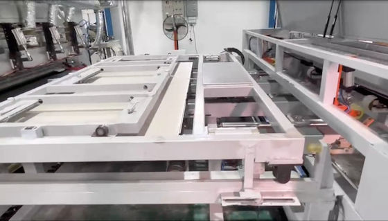 kaufen Kurzzyklus-Möbelplatten Vernis-Hotpressmaschine Melamine Mdf Pressmaschine 80 Blätter Stunde online manufacture