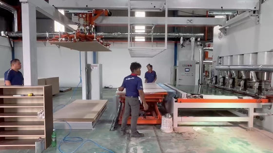 kaufen Melamin-Möbelplatten-Lamierung MDF HDF PB Warmdruck-Lamierungsmaschine 15 kW online manufacture