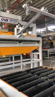 kaufen 1600 Tonnen Kurzzyklus-Laminationsmaschine für die Warmpresse Melaminplattenmaschine online manufacture