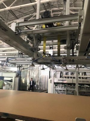 kaufen MDF-Board Melamin-Laminationsmaschine für die Warmpresse von Hpl 80 Blättern pro Stunde online manufacture