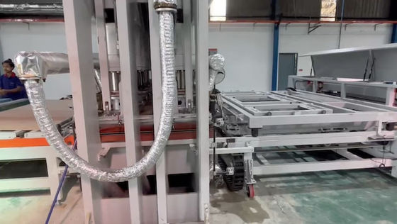 4X8 Kurzzyklus-Wärmedruckmaschine Sperrholz Melamine Laminiert 1800 Tonnen